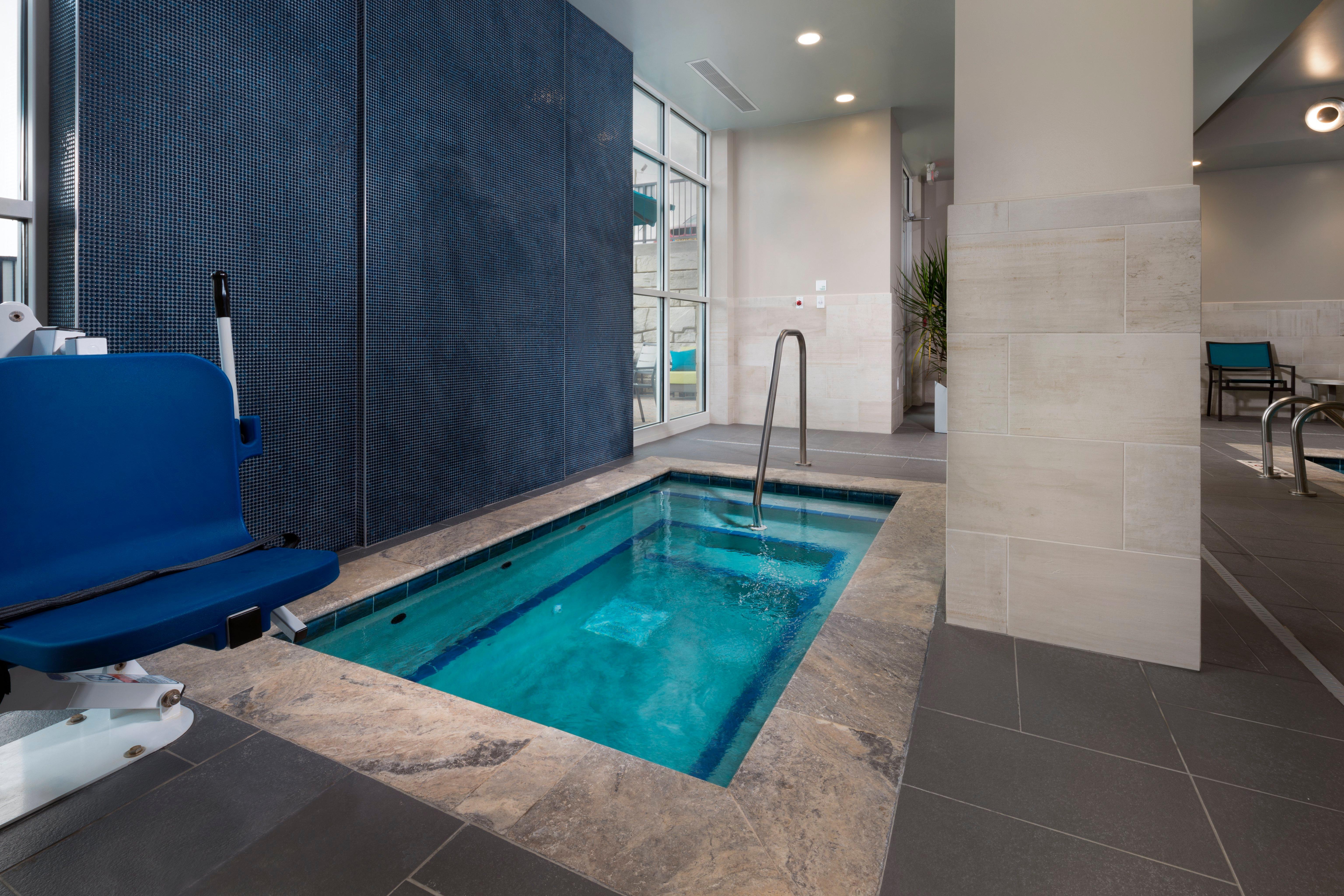 Holiday Inn & Suites Arden - Asheville Airport By Ihg Eksteriør billede