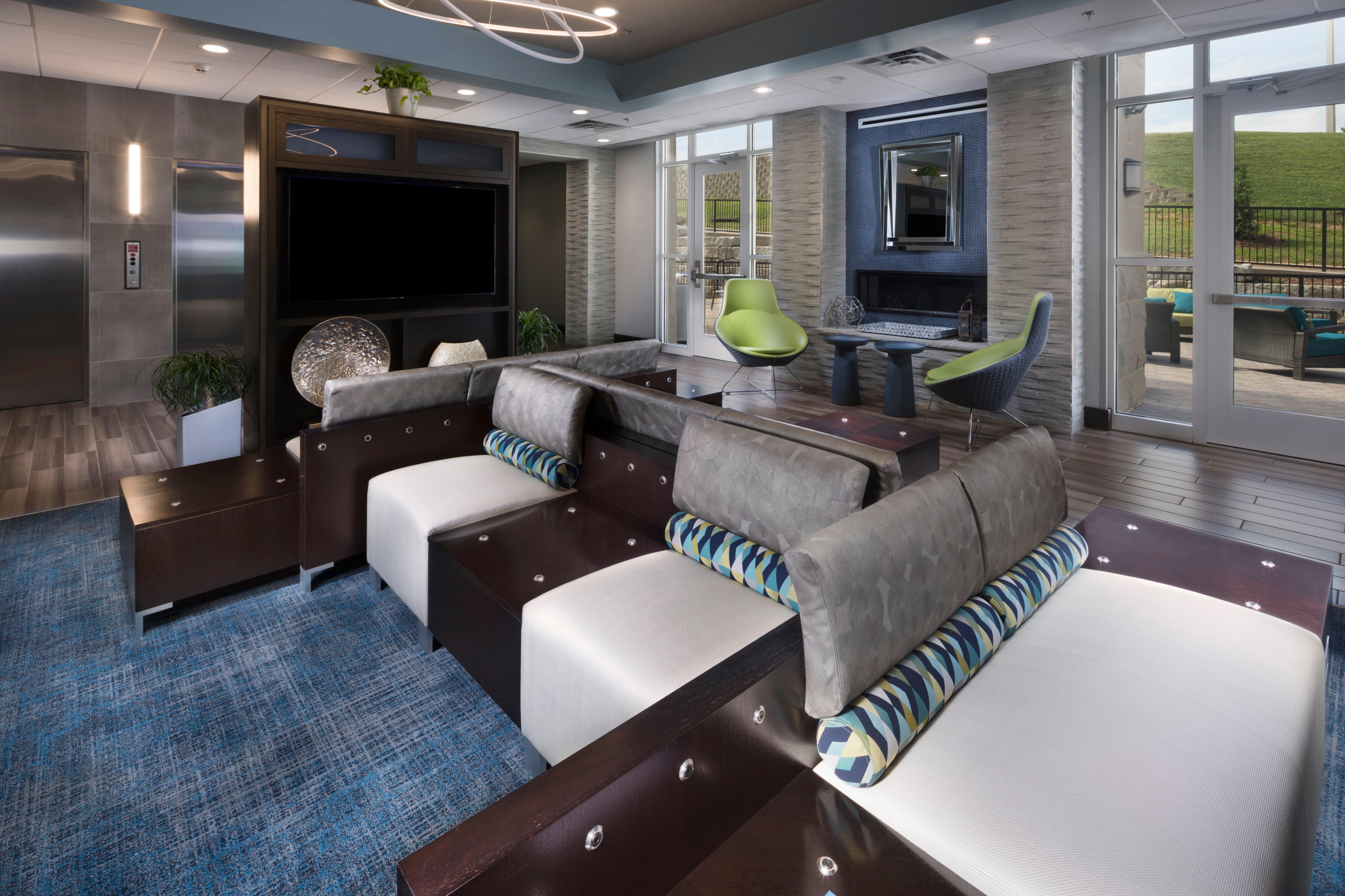 Holiday Inn & Suites Arden - Asheville Airport By Ihg Eksteriør billede