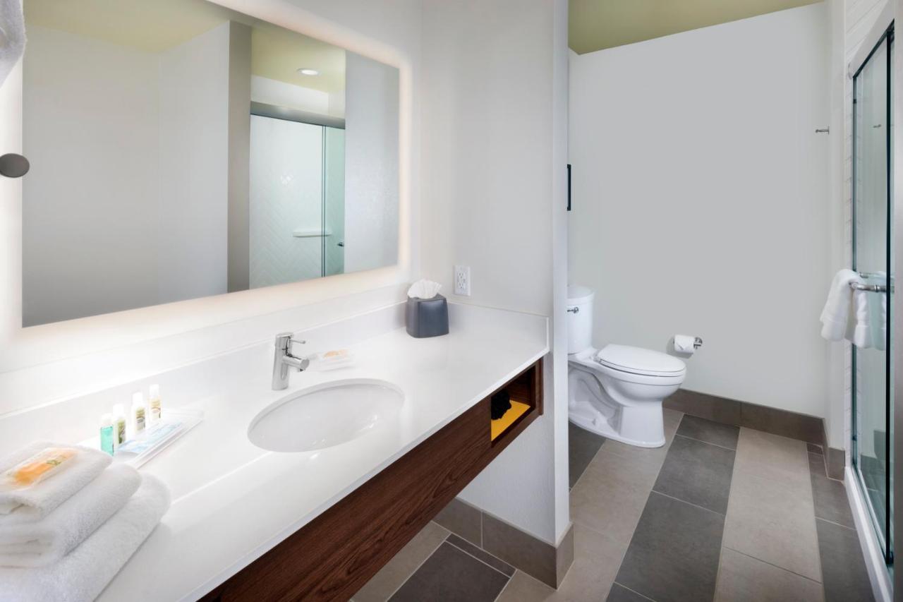 Holiday Inn & Suites Arden - Asheville Airport By Ihg Eksteriør billede